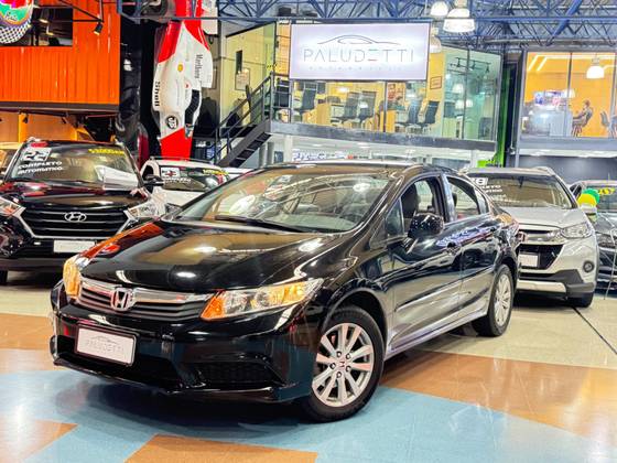 HONDA CIVIC 1.8 LXS 16V FLEX 4P MANUAL HONDA CIVIC 1.8 LXS 16V FLEX 4P MANUAL